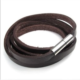Pulseira De Couro De Titânio Com Design Hábil, Cores Delicadas E Qualidade Confiável