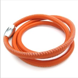 Colar De Couro De Titânio De Excelente Qualidade Com Cores Delicadas E Design Destro