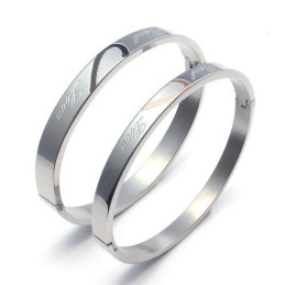 Pulseira De Titânio Com Formato Elegante, Cor Brilhante E Excelente Qualidade