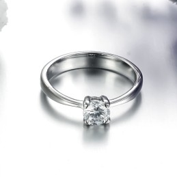 Anel Feminino De Titânio Com Strass, Qualidade E Quantidade Garantidas