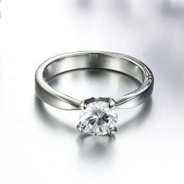 Anel Feminino De Titânio Com Desempenho Confiável E Strass