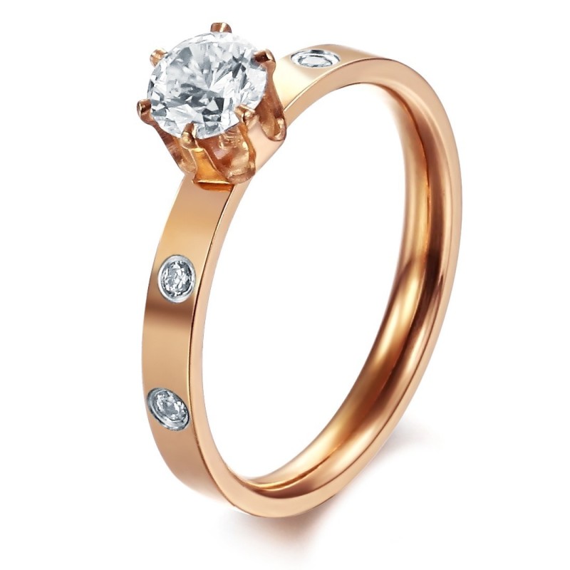 Anel Feminino De Titânio Com Strass, Qualidade E Quantidade Garantidas Anel Feminino De Titânio Com Strass, Qualidade E Quantidade Garantidas