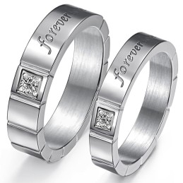 Anel De Titânio Com Qualidade E Quantidade Garantidas Para Amantes Com Diamante