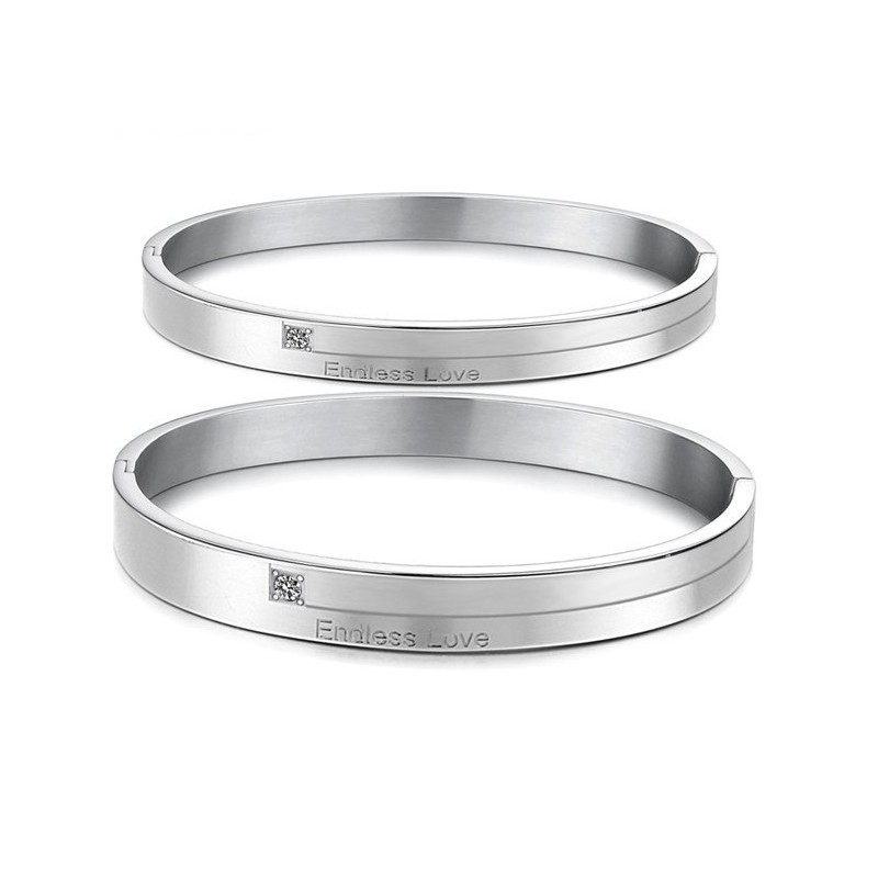 Pulseira De Titânio Concisa De Excelente Qualidade Para Amantes Com Strass Pulseira De Titânio Concisa De Excelente Qualidade Para Amantes Com Strass