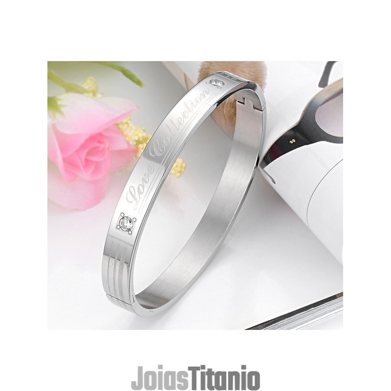 Pulseira De Titânio Com Strass E Qualidade E Quantidade Garantidas Para Amantes Pulseira De Titânio Com Strass E Qualidade E Quantidade Garantidas Para Amantes