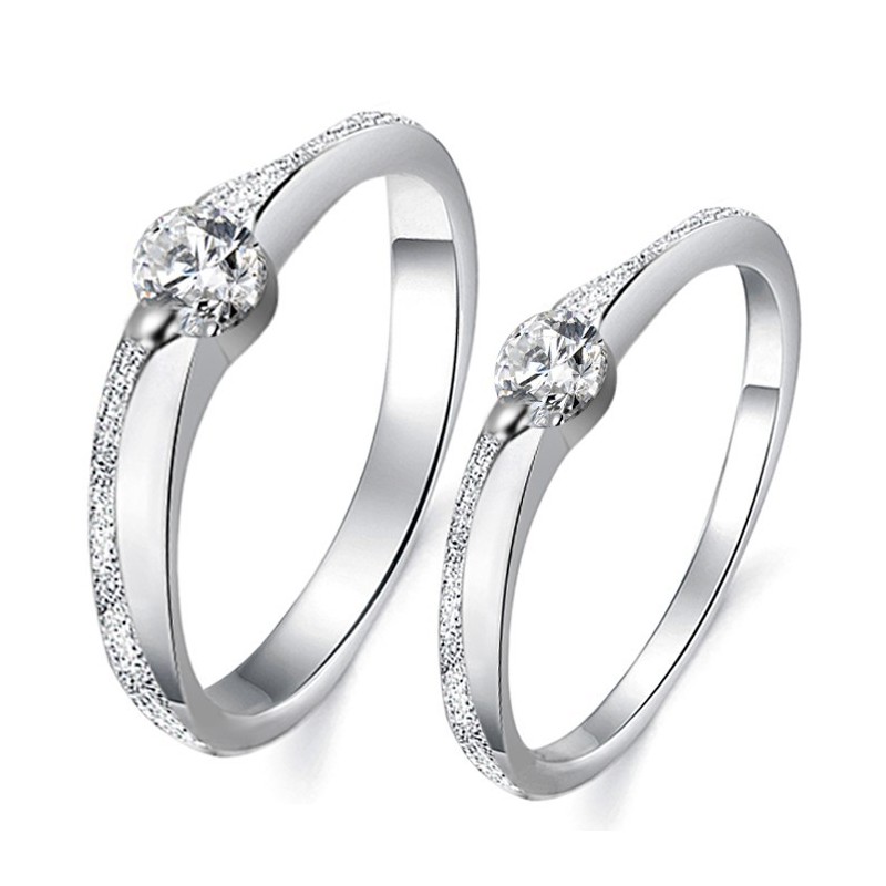 Anel De Titânio Com Banho De Platina E Strass Com Qualidade E Quantidade Garantidas Para Amantes Anel De Titânio Com Banho De Platina E Strass Com Qualidade E Quantidade Garantidas Para Amantes