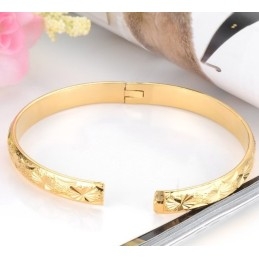Pulseira Feminina Elegante Banhada A Ouro 18K De Qualidade Estável