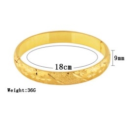 Pulseira Feminina Banhada A Ouro 18K De Renome Mundial