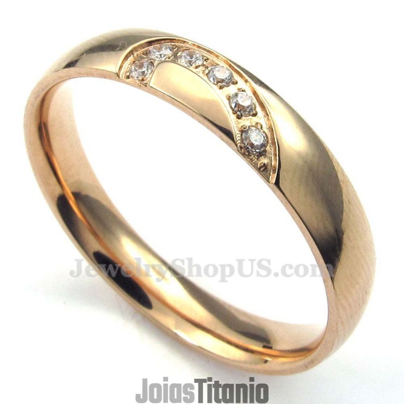 Anel De Coração De Titânio Dourado Com Zircônia Branca Anel De Coração De Titânio Dourado Com Zircônia Branca