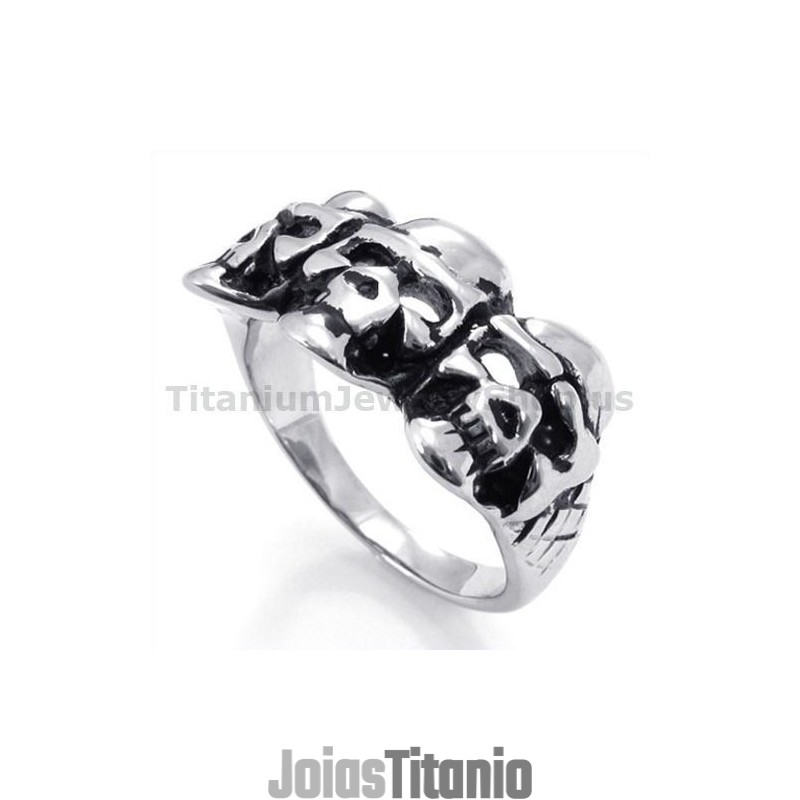 Anel De Titânio Com Três Caveiras Anel De Titânio Com Três Caveiras