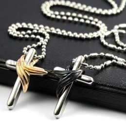 Pingentes De Titânio Com Cruz De Asas De Anjo Para Amantes - Presentes De Dia Dos Namorados - Correntes Grátis