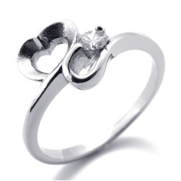 Anel De Titânio Feminino Com Diamante