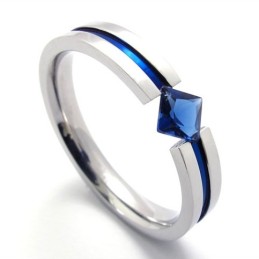 Anel De Titânio Com Diamante Azul
