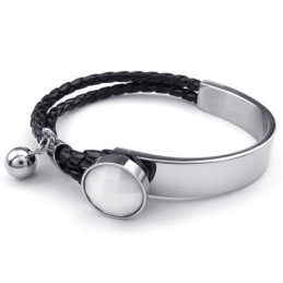 Pulseira De Couro De Titânio De Excelente Qualidade, Finamente Processada E Com Cores Delicadas